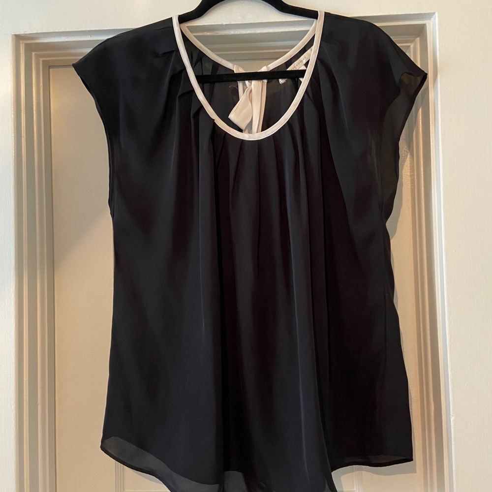 LC Lauren Conrad Black Top With White Bow